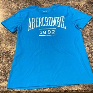 Boy’s Abercrombie t-shirt size 13/14 only worn once